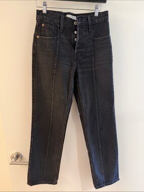 Levi’s Altered Straight High-Rise Black Womens Jeans with Front Seaming. Size 24